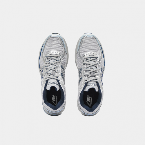 Кроссовки New Balance 860v2 Milky Way Pack