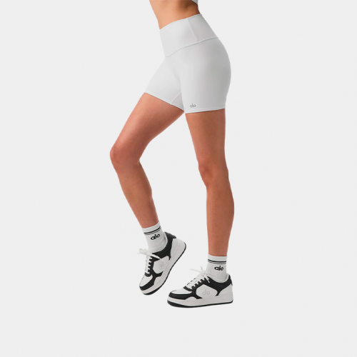 Шорты Alo Yoga 5' Airbrush High-Waist Biker Short White