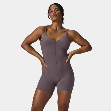 Комбинезон Alo Yoga Alosoft Suns Out Onesie Raisinette